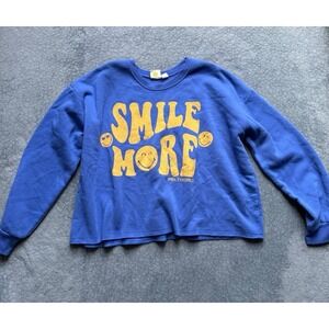 "Smile More" Women's Graphic Sweatshirt Size M